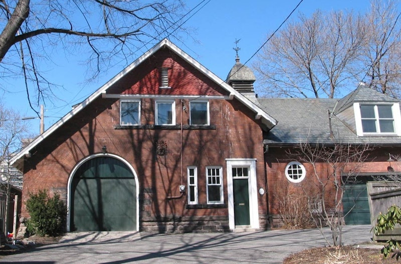 Summer Hill Coach House, 38 Summerhill Gardens Toronto, ON REW