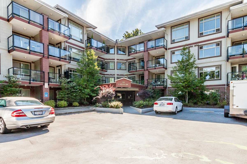 Latitude On Mckenzie, 2233 McKenzie Road Abbotsford, BC REW