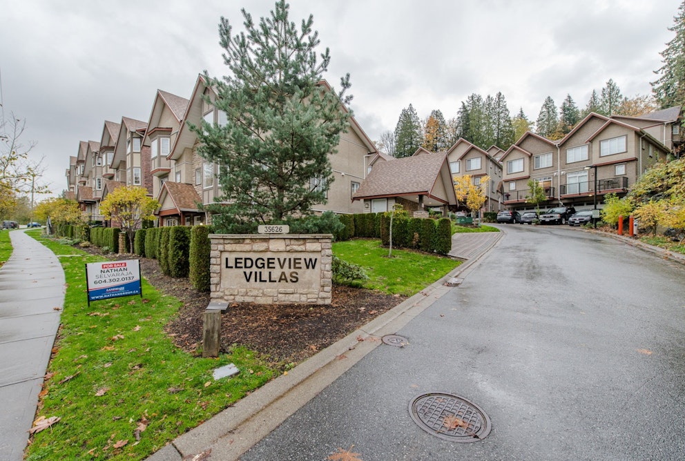 Ledgeview Villas, 35626 McKee Road Abbotsford, BC REW