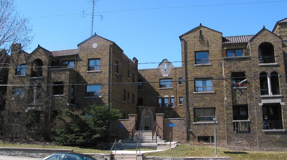 1650 Bathurst Street, Toronto, ON M5P 3J7