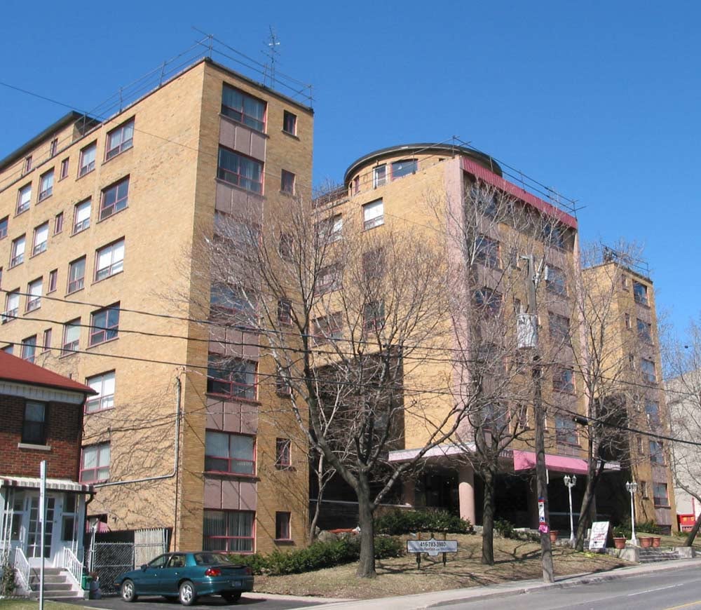 1862 Bathurst Street, Toronto, ON M5P 3K8