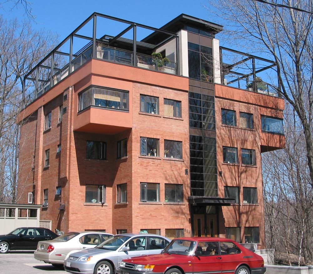 600 Lonsdale Road, Toronto, ON M5P 1R7