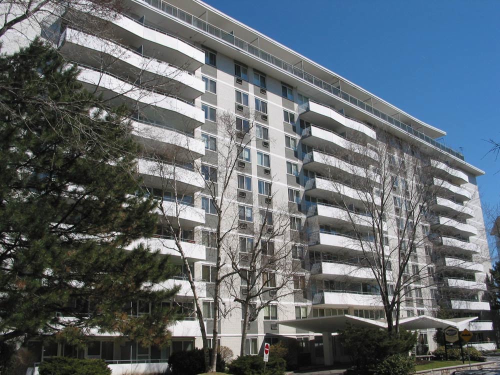 10 Shallmar Boulevard, Toronto, ON M5N 1J4