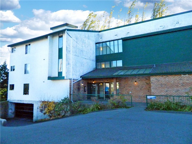 33598 George Ferguson Way, Abbotsford, BC V2S 2L8 - 2