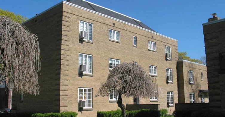 1477 Bayview Avenue, Toronto, ON M4G 3B2