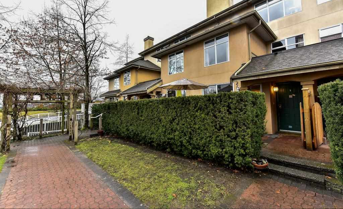 3418 Adanac Street, Vancouver, BC V5K 5H5