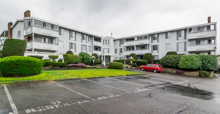 32950 Amicus Place, Abbotsford, BC V2S 6G9