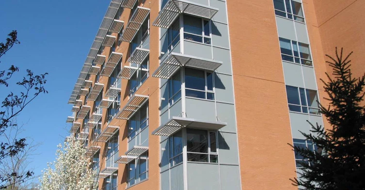 3560 Bathurst Street, Toronto, ON M6A 2X8 - 2