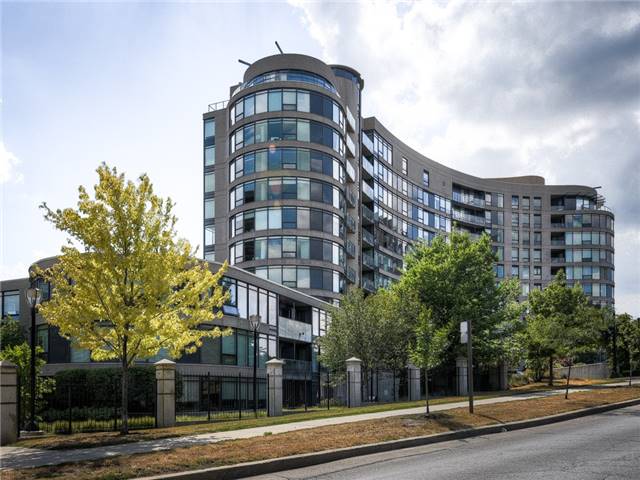 18 Valley Woods Road, Toronto, ON M3A 0A1