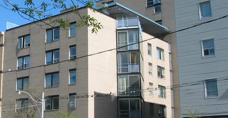 147 Queen Street East, Toronto, ON M5A 4N1 - 2