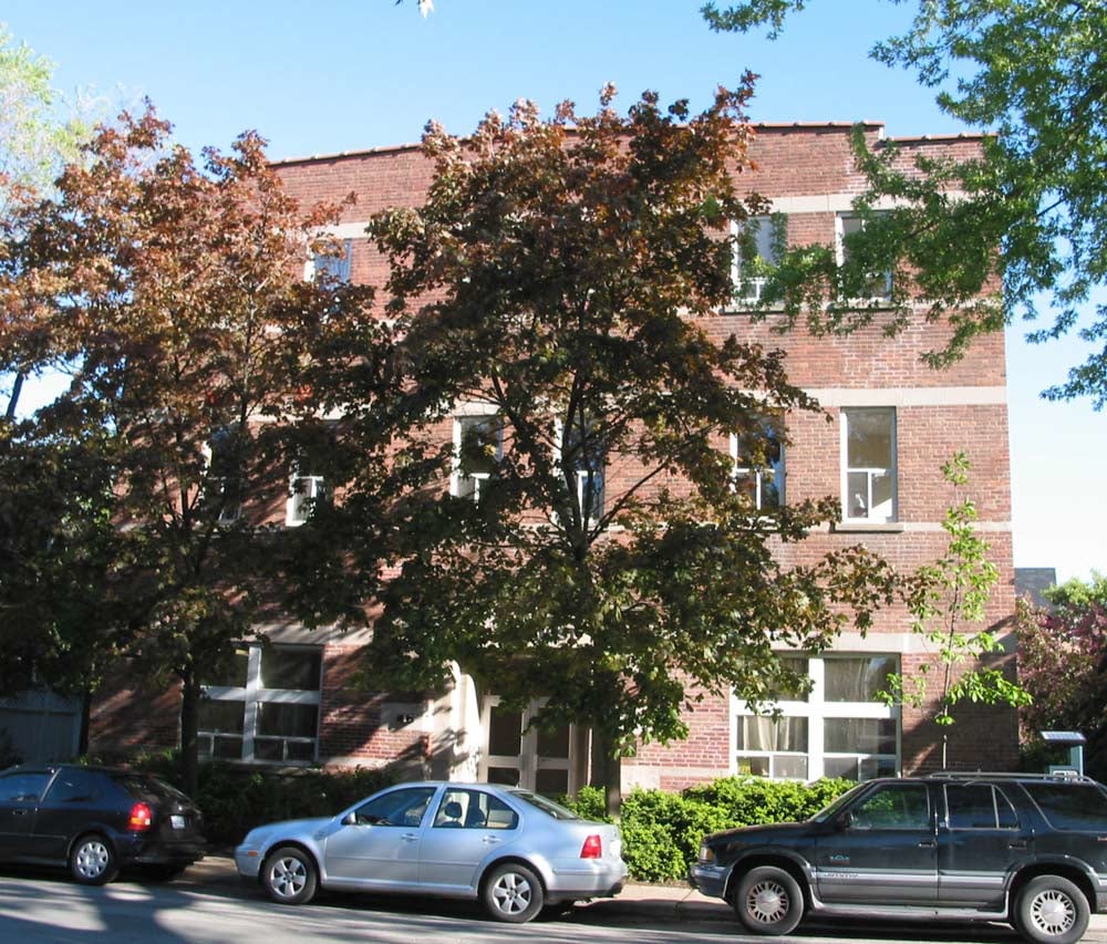 11 Sullivan Street, Toronto, ON M5T 1B8