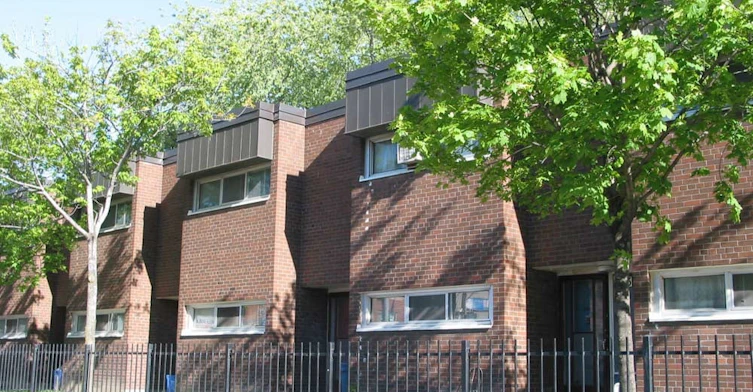 599 Dundas Street West, Toronto, ON M5T 1H6