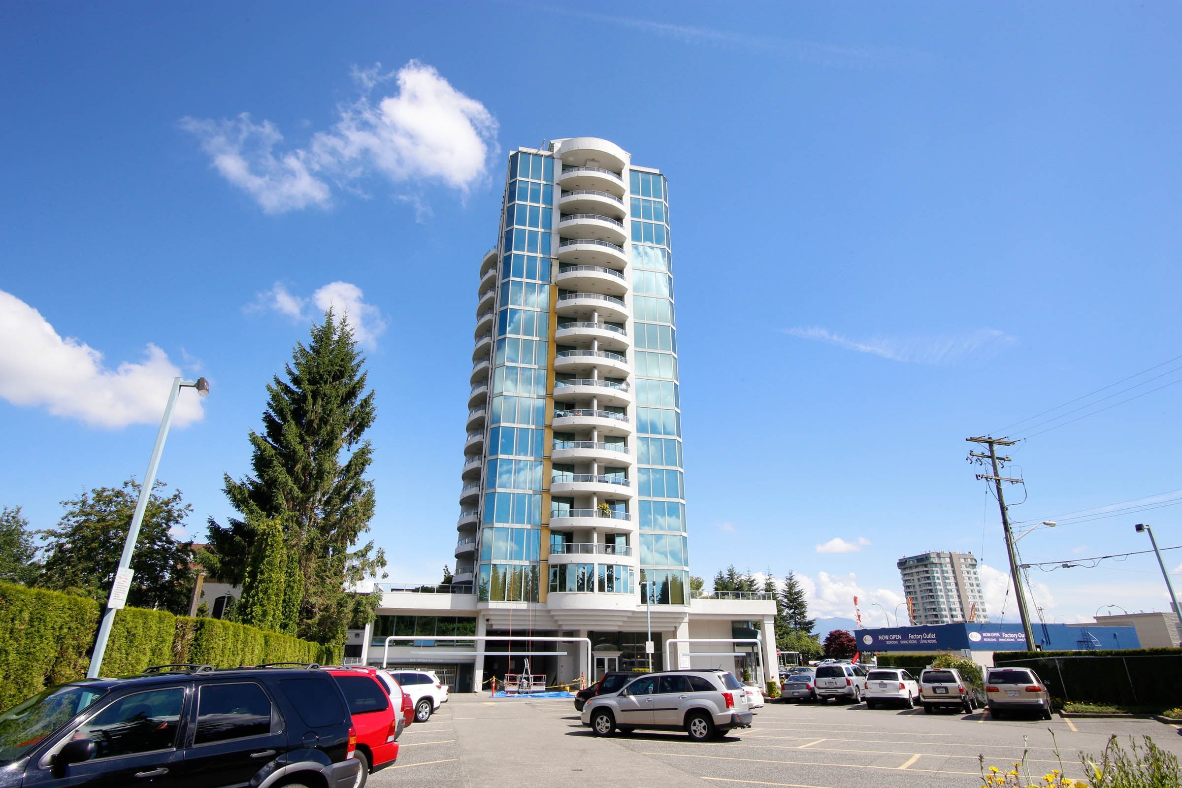 Town Centre Tower, 32330 South Fraser Way Abbotsford, BC - REW