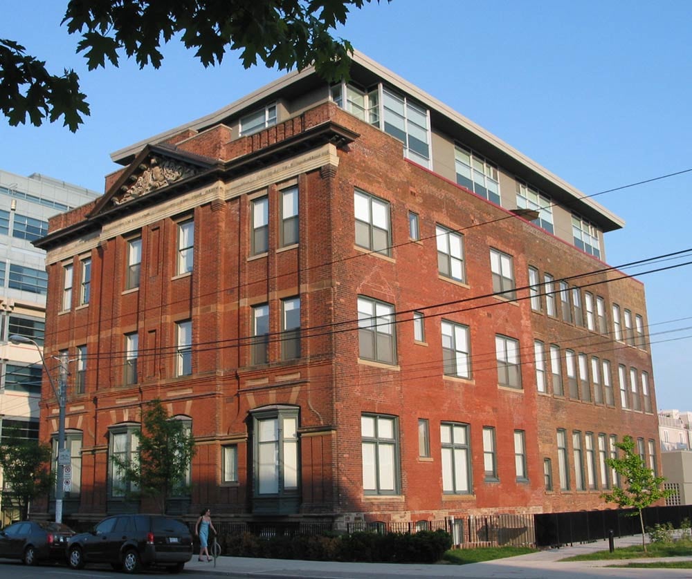 915 King Street West, Toronto, ON M6K 3M2 - 2