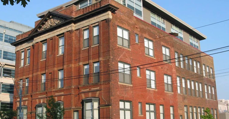 915 King Street West, Toronto, ON M6K 3M2 - 2