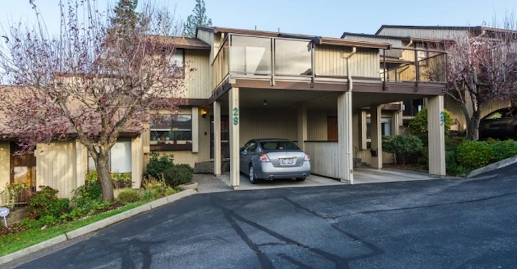 2962 Nelson Place, Abbotsford, BC V2S 7E9