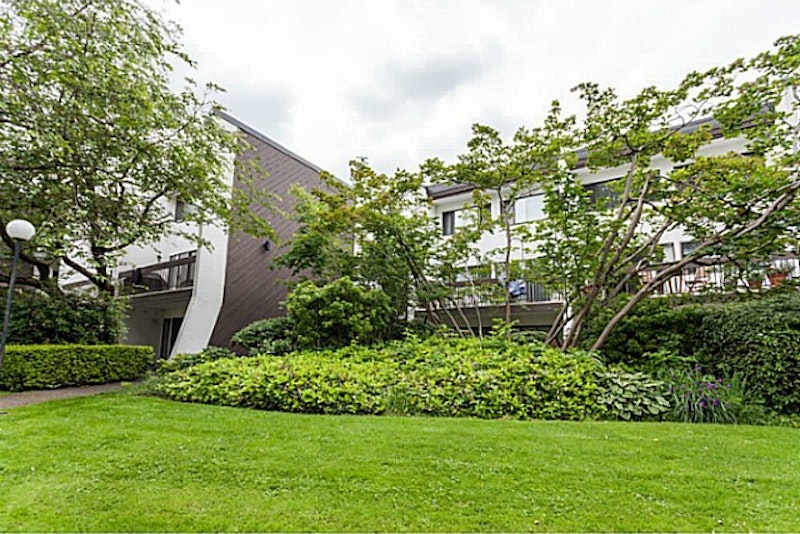 Villa Montecito, 7363 Montecito Drive Burnaby, BC REW