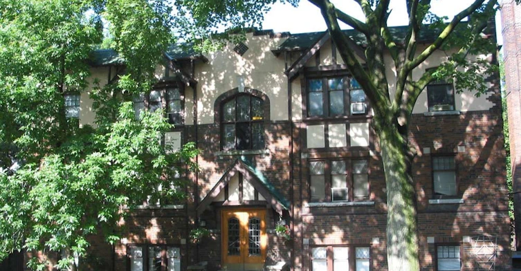 82 Willow Avenue, Toronto, ON M4E 3K2