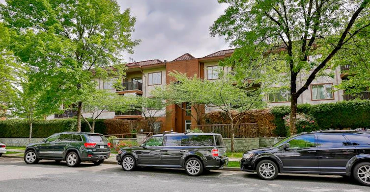 6688 Burlington Avenue, Burnaby, BC V5H 3M9