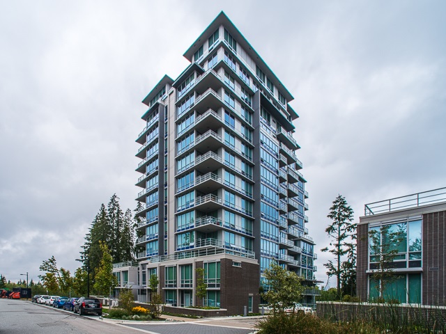 新建築　2000 1.4.5.6.7.9.10.12 Altitude, 9060 University Crescent Crescent Burnaby, BC - REW