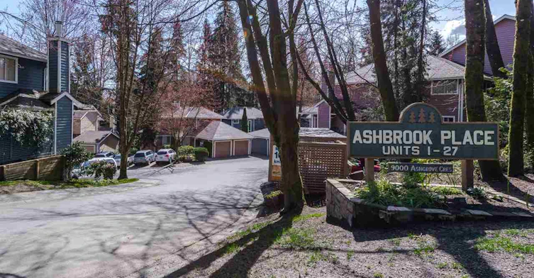 9000 Ash Grove Crescent Crescent, Burnaby, BC V5A 4M6