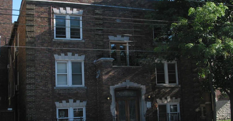 2163 Queen Street East, Toronto, ON M4L 1J1