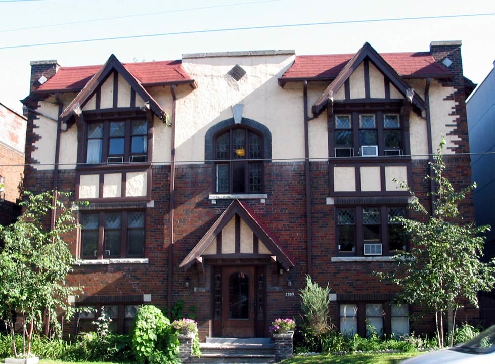 2393 Queen Street East, Toronto, ON M4E 1H5