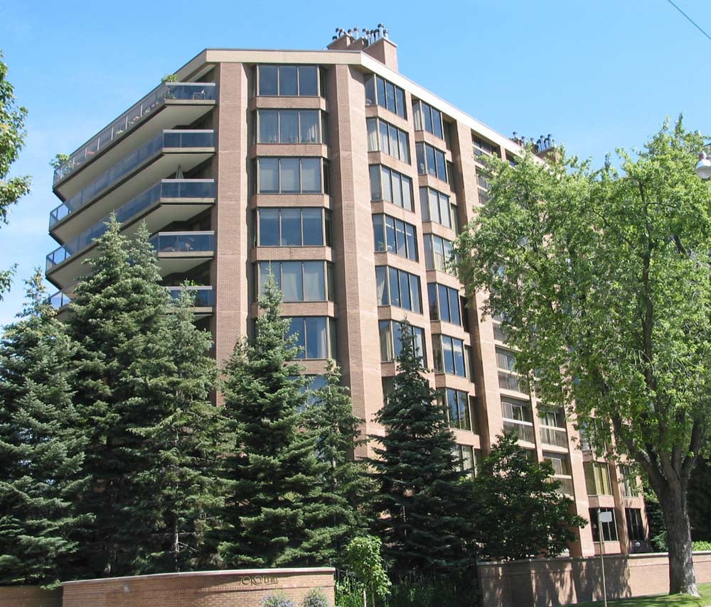 70 Rosehill Avenue, Toronto, ON M4T 2W7