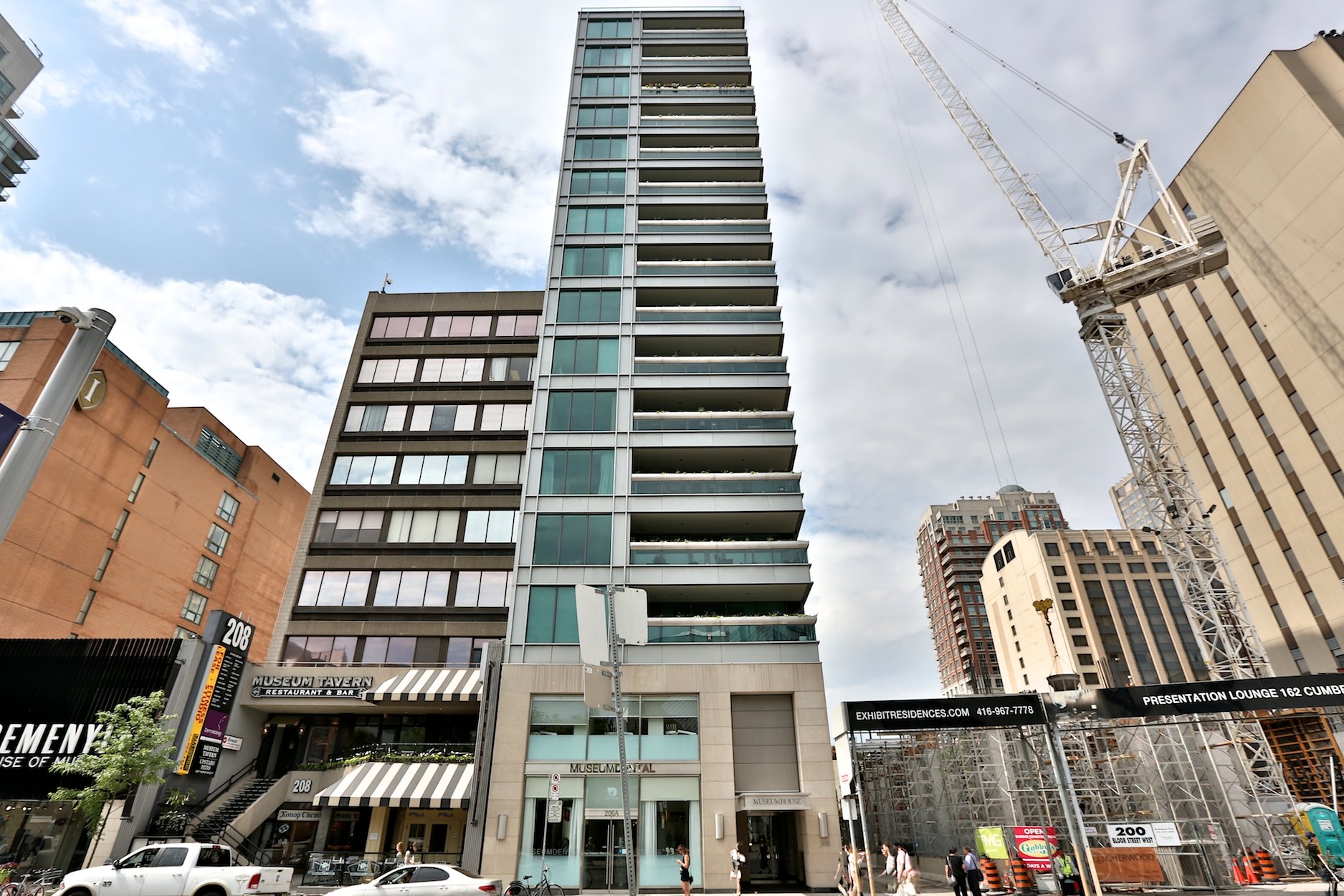 206 Bloor Street West, Toronto, ON M5S 1T8 - 2