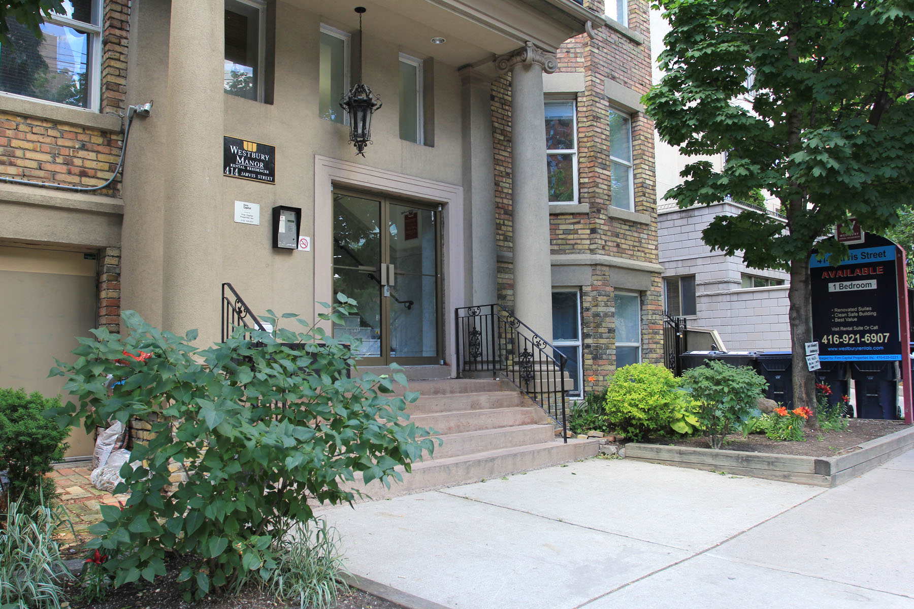 414 Jarvis Street , Toronto, ON M4Y 3C2