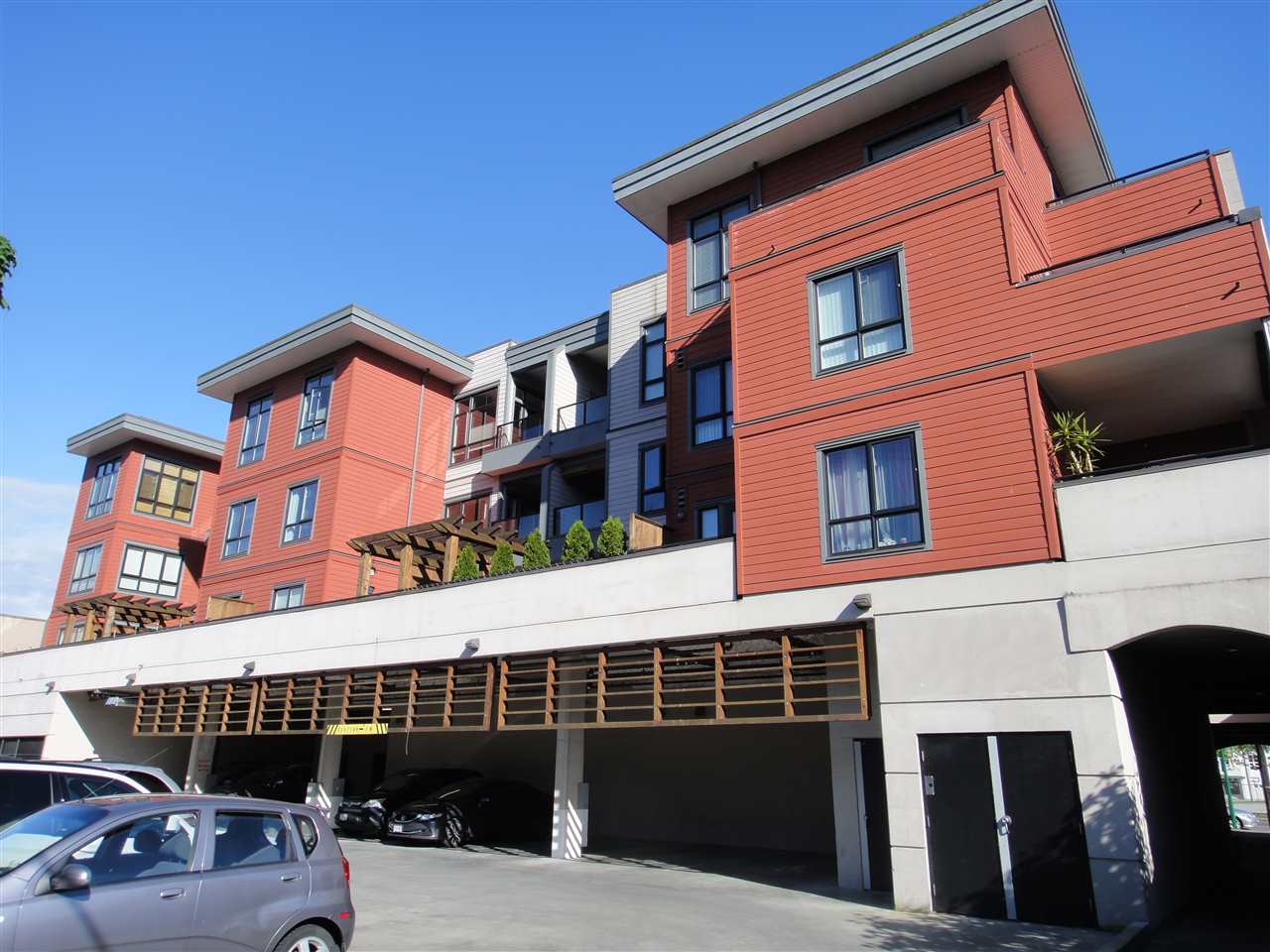 7655 Edmonds Street, Burnaby, BC V3N 1B6 - 2