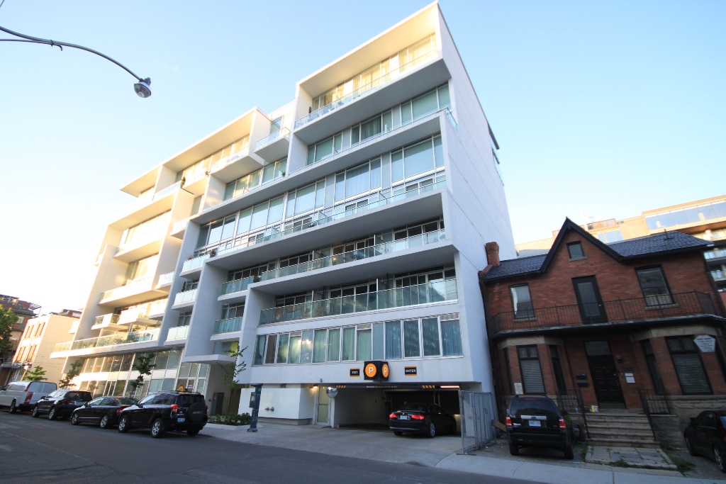 75 Portland Street, Toronto, ON M5V 2M9