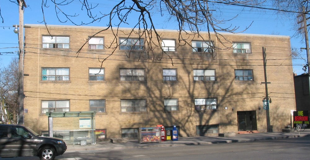 1550 Queen Street East, Toronto, ON M4L 1E8