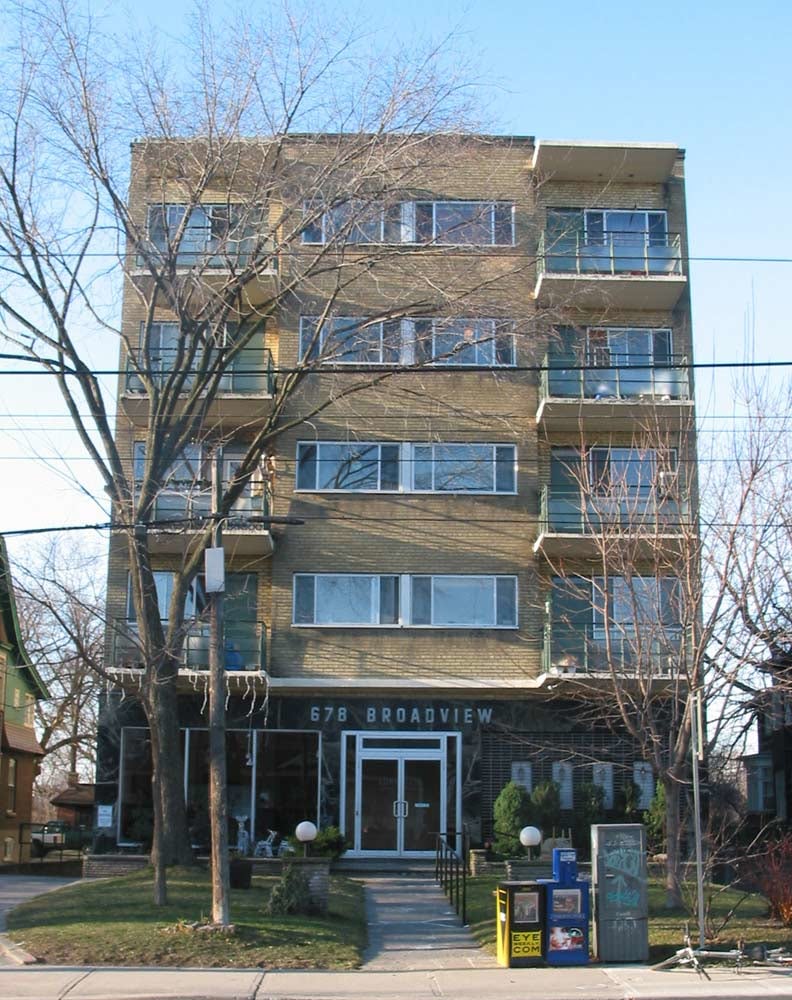 678 Broadview Avenue, Toronto, ON M4K 2P1