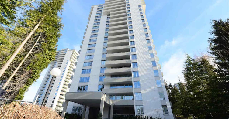 5652 Patterson Avenue, Burnaby, BC V5H 4C8