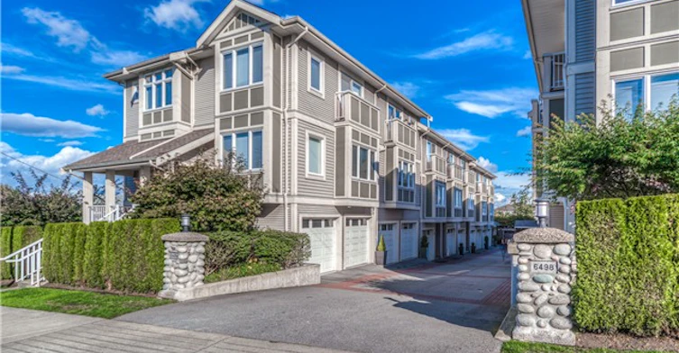 6498 Elgin Avenue, Burnaby, BC V5H 3S6
