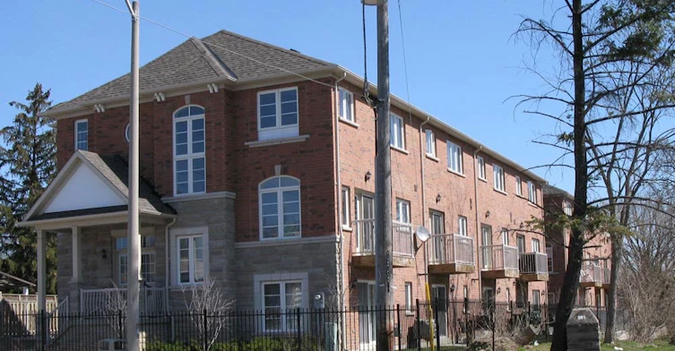 581 Old Scarlett Road, Toronto, ON M6N 4L1