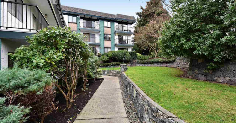 5450 Empire Drive, Burnaby, BC V5B 1N4