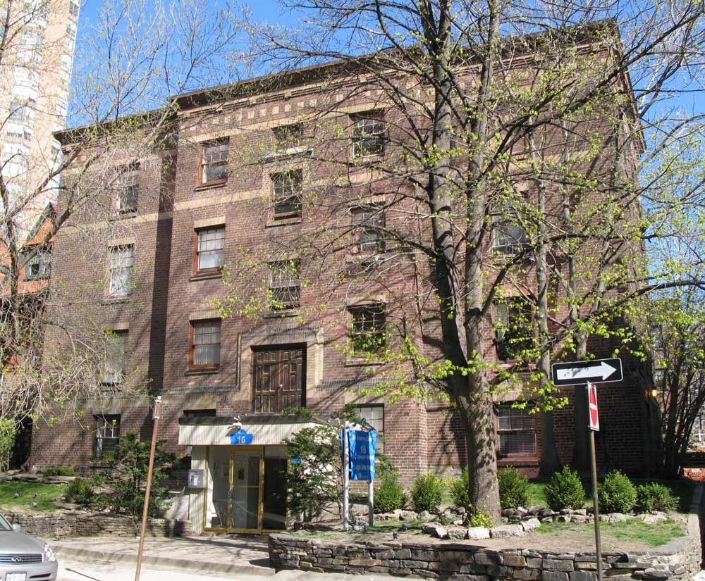 16 Saint Joseph Street, Toronto, ON M4Y 1J9