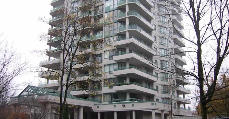 6128 Patterson Avenue, Burnaby, BC V5H 4P3