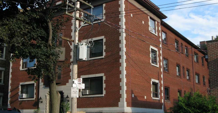 323 Lonsdale Road, Toronto, ON M4V 1X3