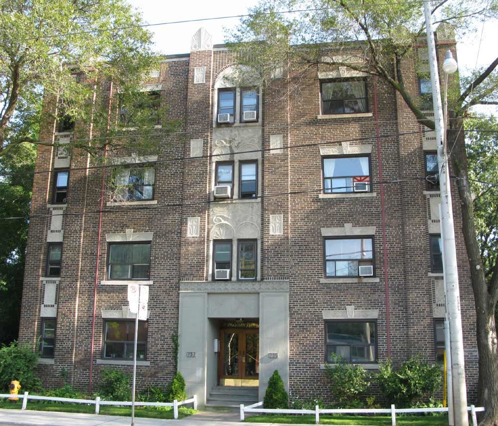 737 Kingston Road, Toronto, ON M4E 1R8