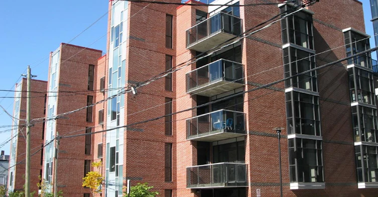 64 Niagara Street, Toronto, ON M5V 1C5