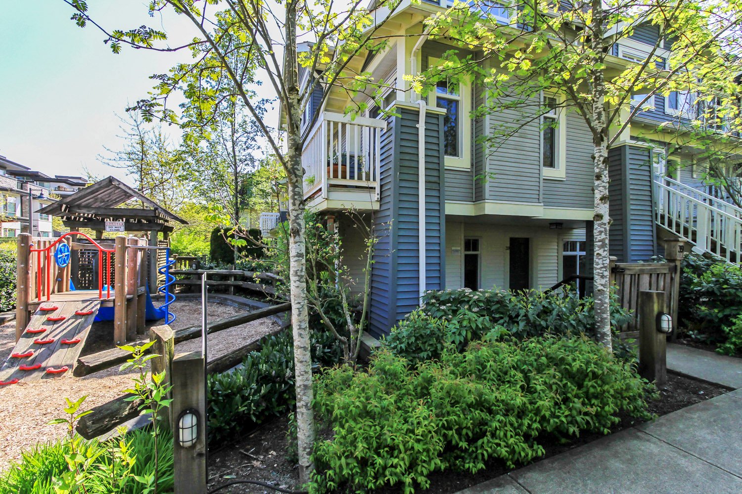 7428 Southwynde Avenue, Burnaby, BC V3N 0A1 - 3