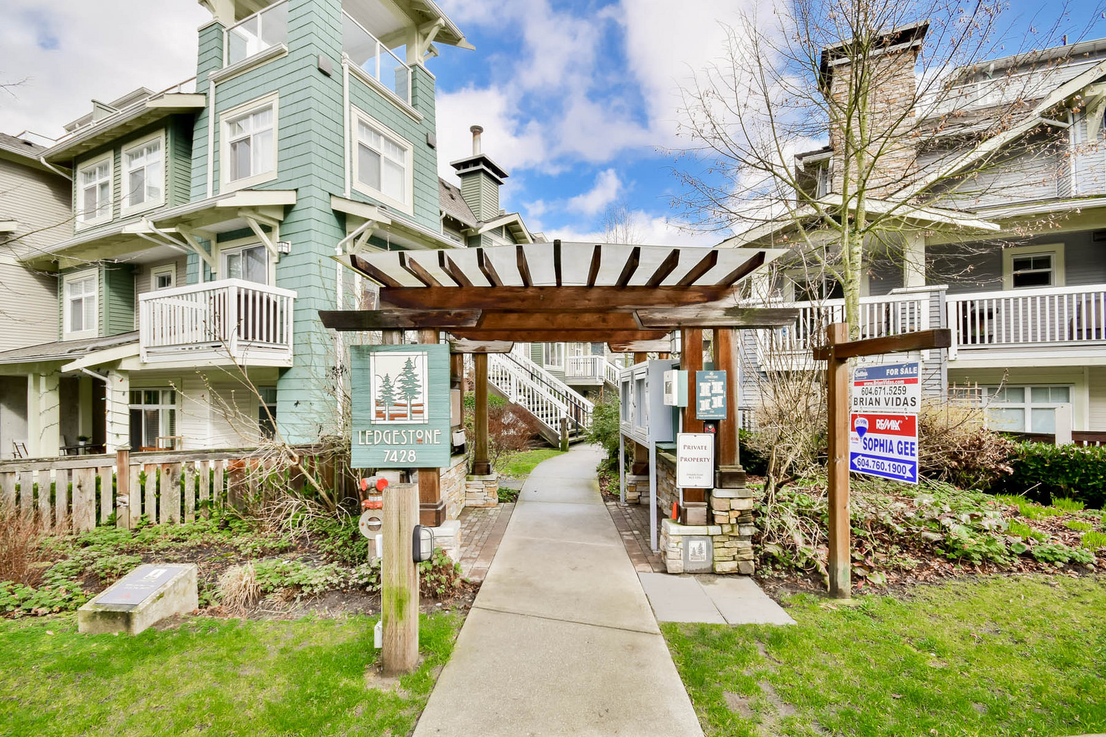 7428 Southwynde Avenue, Burnaby, BC V3N 0A1