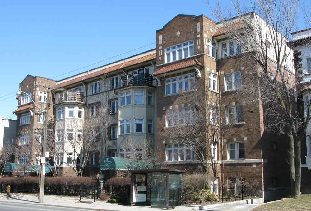 1599 Bathurst Street, Toronto, ON M6C 1M6