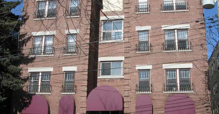 18 Tichester Road, Toronto, ON M5P 1P1