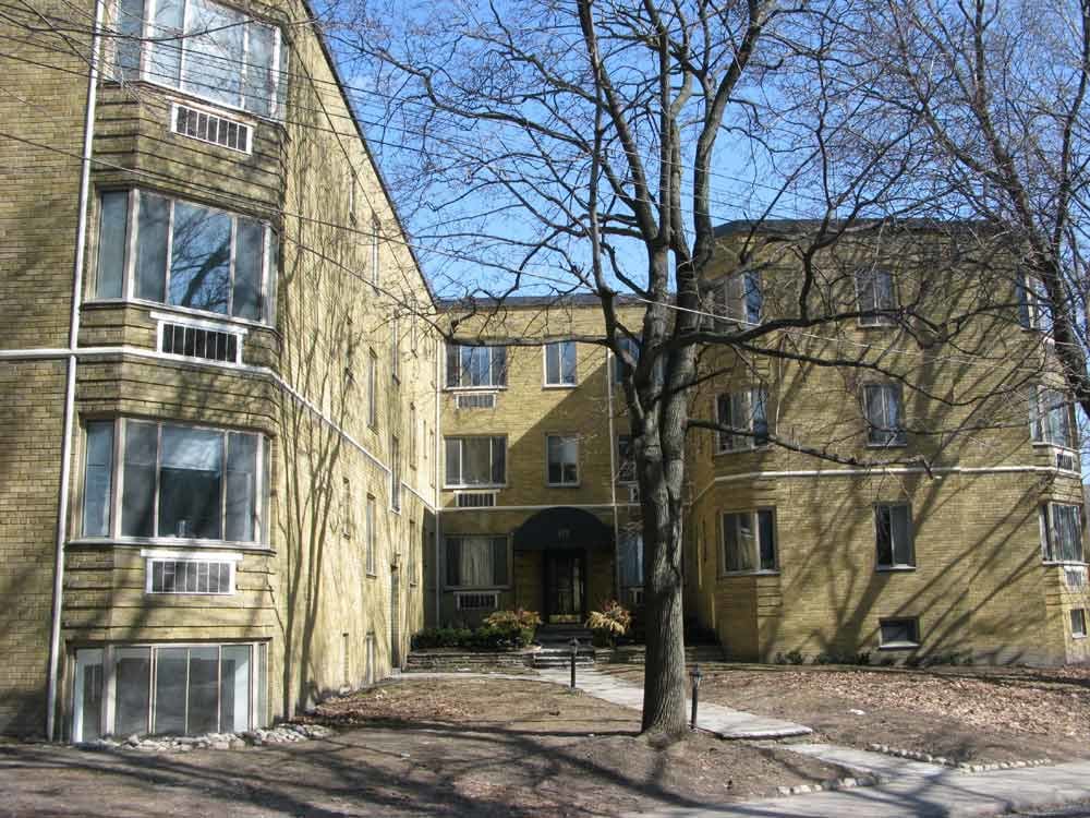 117 Old Forest Hill Road, Toronto, ON M5P 2R8
