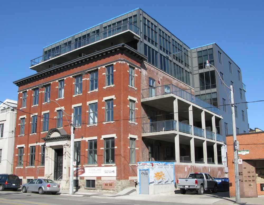 19 River Street, Toronto, ON M5A 3P1