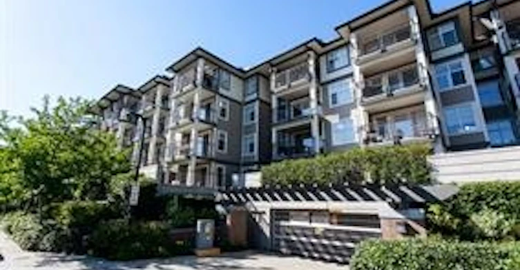 4833 Brentwood Drive, Burnaby, BC V5C 0C3